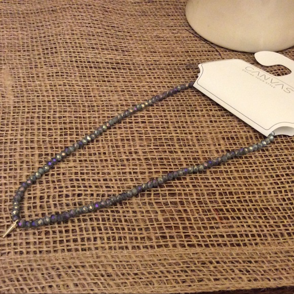 Canvas point charm bead necklace - Picture 3 of 4